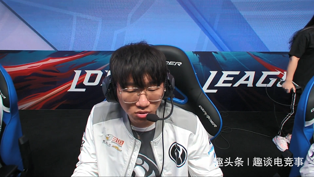 开云-包含Ning迎来七赛季高光表现，TES球迷沸腾！的词条