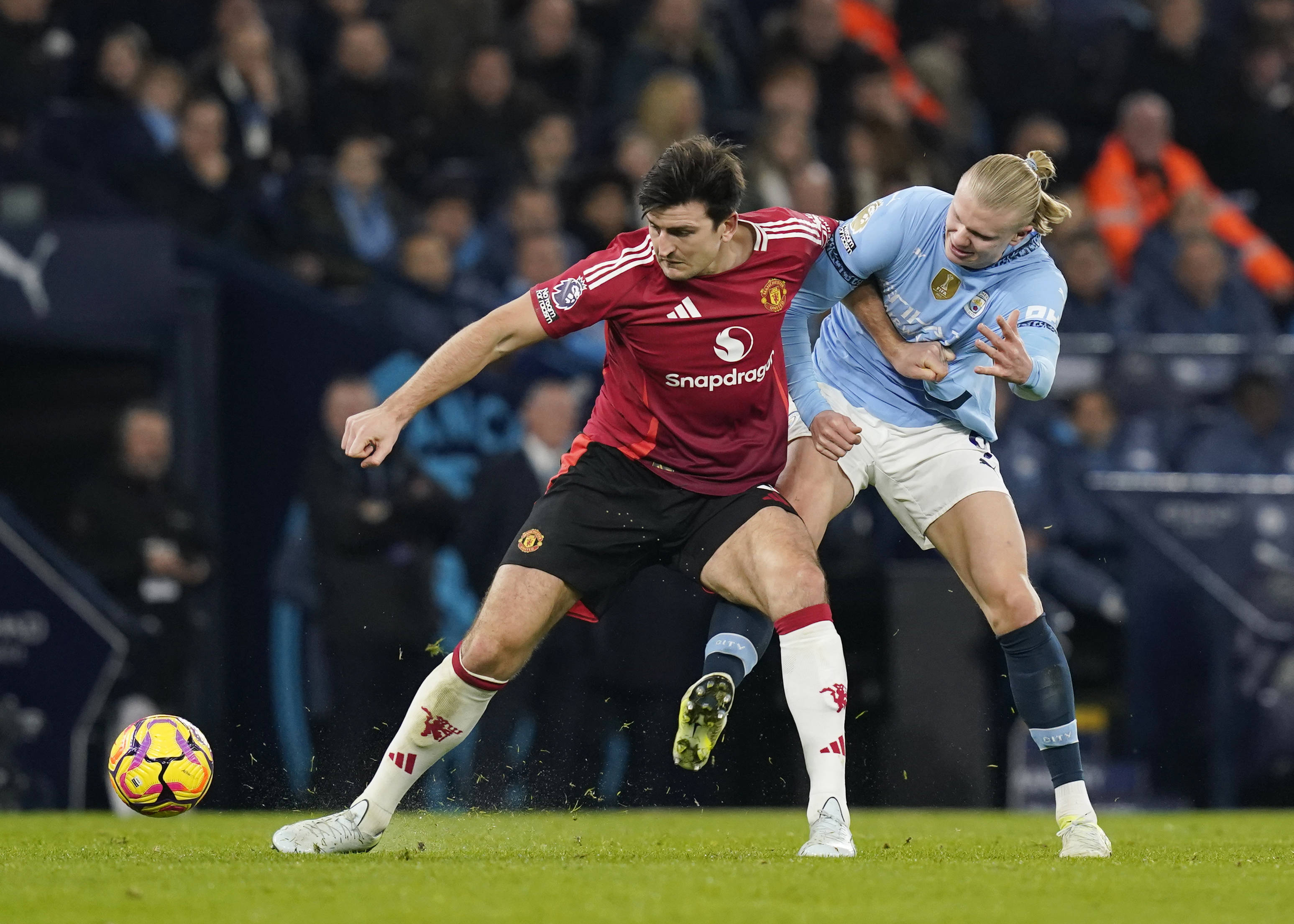 关于西亚卡姆连续五场比赛得分超过连败，曼联挑战极限！的信息